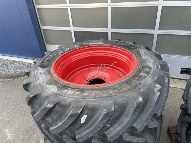 Poľnohospodárske súčasti Michelin VF710/60 R42...