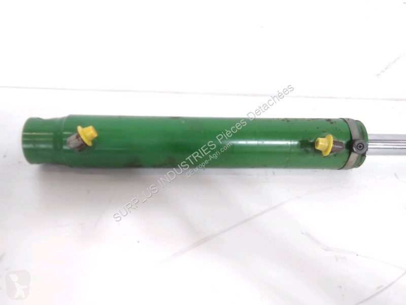 Díly pro zemědělství John Deere 1365