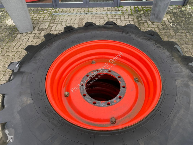 Poľnohospodárske súčasti Michelin  IF 600/70...