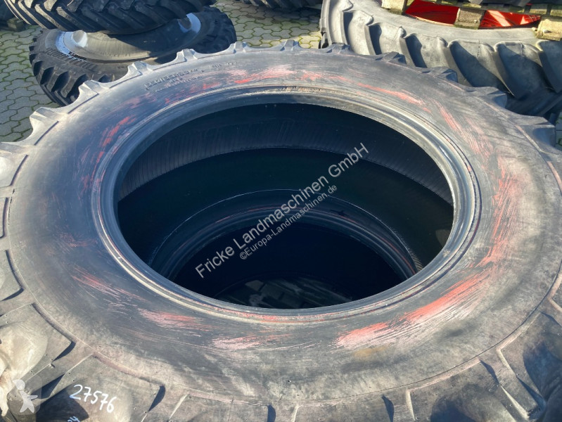 Reservedele   2 X 650/65 R38