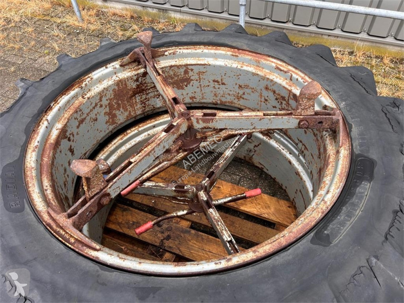 Jordbruksdelar Vredestein 13.6R38 dubbellucht