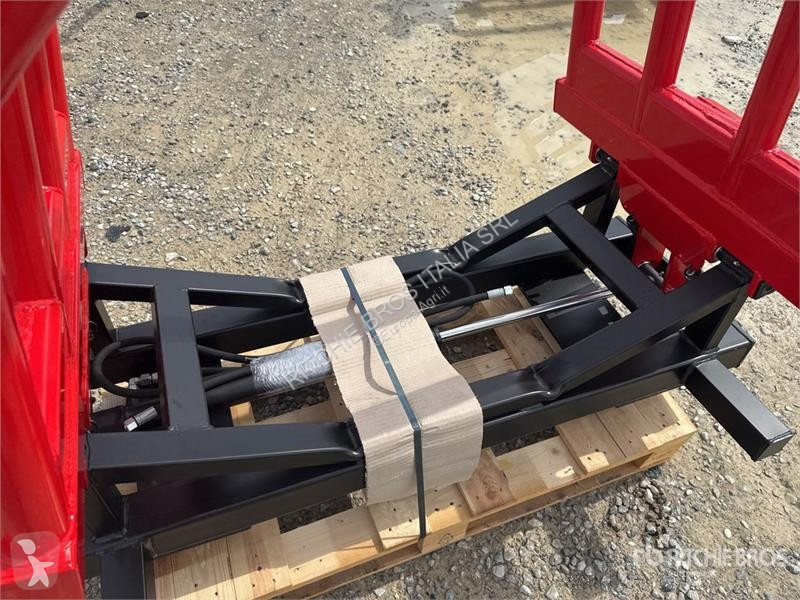 Pièces agricoles  Bale Squeeze Attachment (Unused)