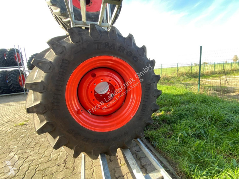 Poľnohospodárske súčasti Trelleborg  540/65 R30...