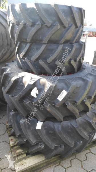 Pièces détachées BKT  2x 320/65R16 + 2x 420/70R24