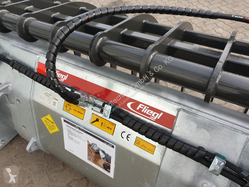 Équipements Fliegl  SILOGREIFSCHAUFEL
