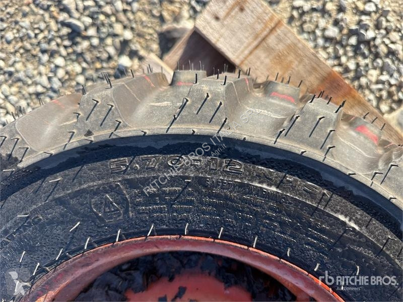 Części rolnicze  Quantity of (4) Tires