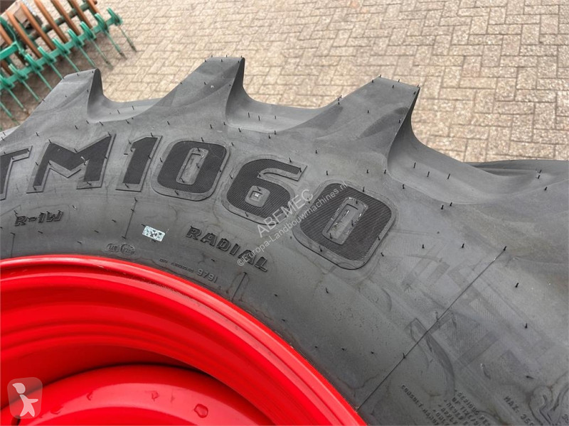 Trelleborg VF 710/60R42 + 600/60R30 farming...