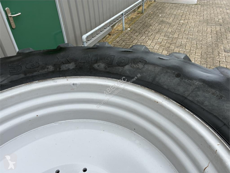 Díly pro zemědělství Michelin XM108 600/65R38
