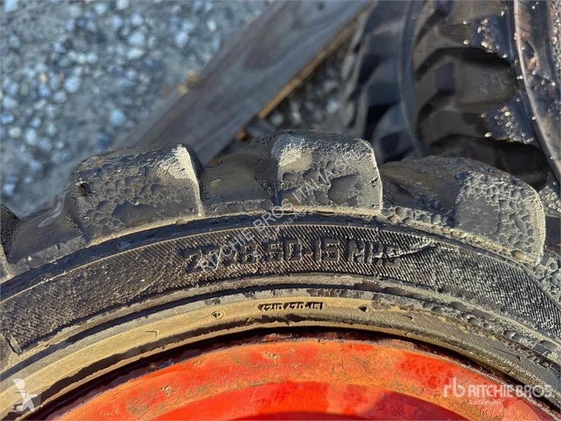 Części rolnicze  Quantity of (4) Tires