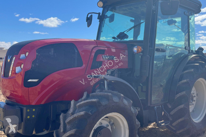 Tractor Valtra F105S
