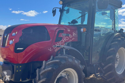 Tractor Valtra F105S