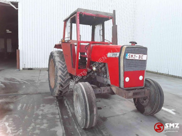 Tracteur agricole Massey Ferguson