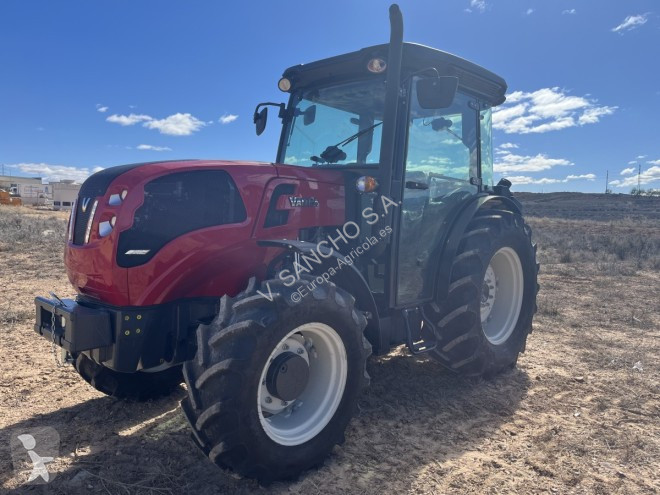 Tractor Valtra F105S