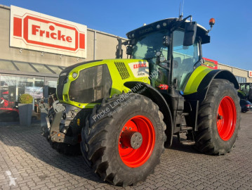 Tractor Claas