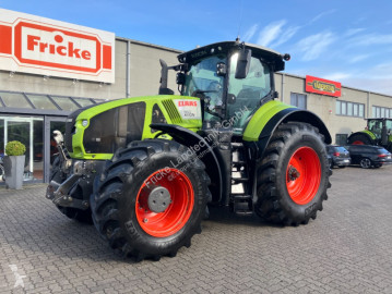 Tractor Claas