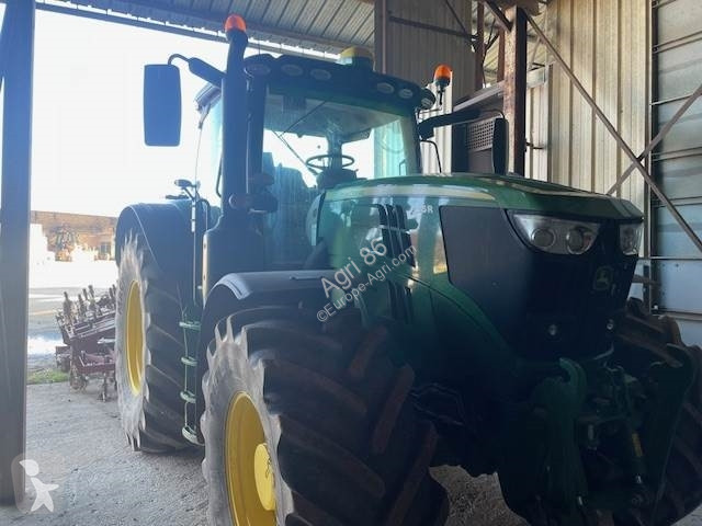 Tractor agrícola John Deere 6215R