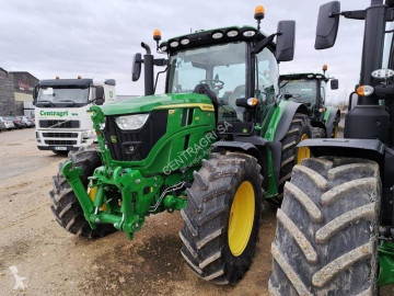 John Deere6R