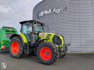 Tractor Claas