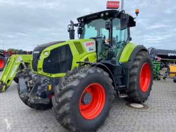 Tractor Claas