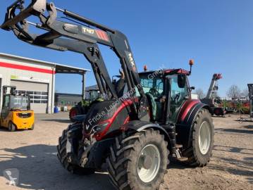 Trattore Valtra