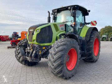 Tractor Claas