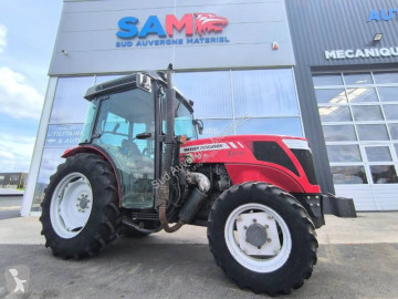 Tractor Massey Ferguson