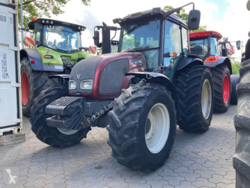 Tractor Valtra