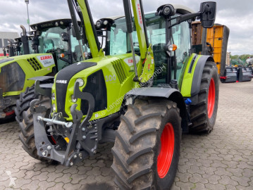 Tractor Claas