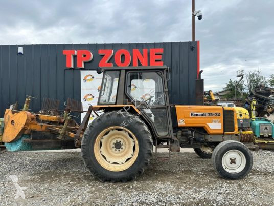 Tracteur agricole Renault tracteur 75-32 à 9900...