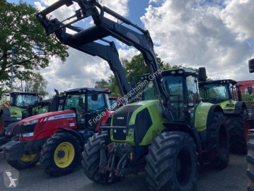 Tractor Claas