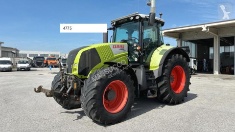 Tractor Claas