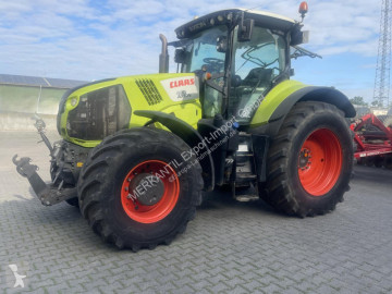 Tractor Claas