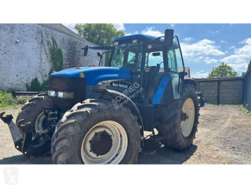 Tracteur agricole New Holland