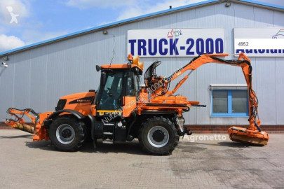 Tractor JCB