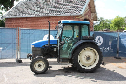 Tracteur agricole New Holland