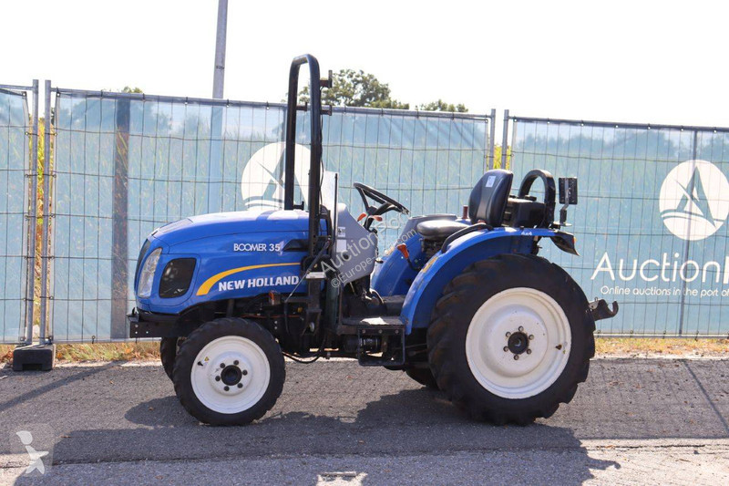 Tracteur agricole New Holland BOOMER