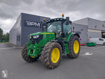 Tracteur agricole John Deere