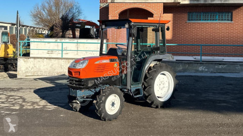Lantbrukstraktor Kubota KT24 4X4