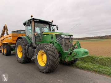 Tracteur agricole John Deere