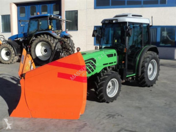 Tracteur agricole Deutz 90F CON VOMERO GARNERO VU240