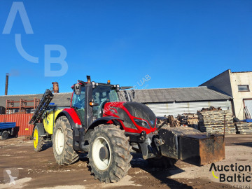 Valtra T194 A tractor