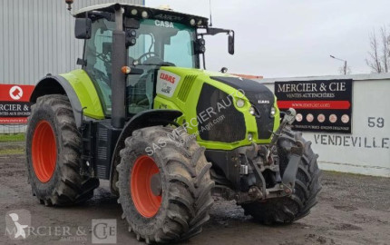 Lantbrukstraktor Claas
