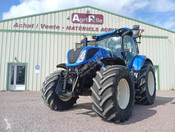 Tracteur agricole New Holland