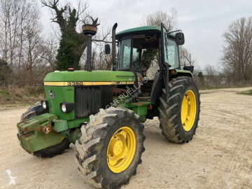 Tracteur agricole John Deere 3350