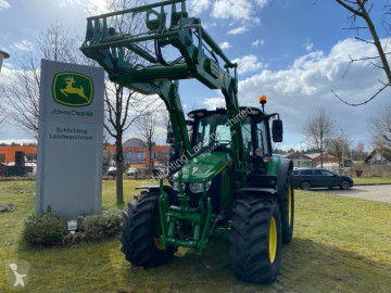Tracteur agricole John Deere 6M 125