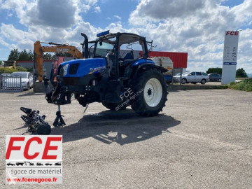 Tracteur agricole New Holland