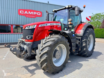 Tracteur agricole Massey Ferguson