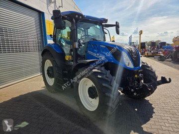 New Holland T 5.120 AUTOCOMMAND tractor