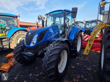 Lantbrukstraktor New Holland