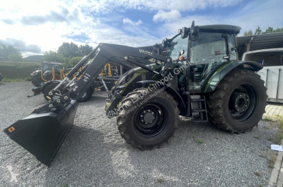 Valtra A 115 tractor